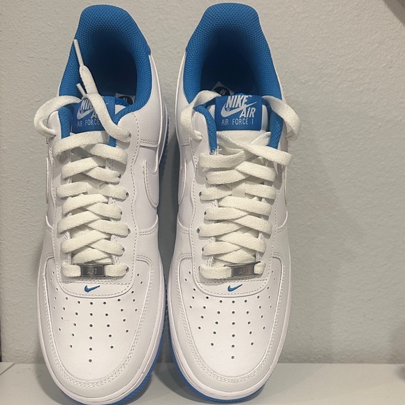 Nike Air Force 1 White and Blue Sneakers - Picture 2 of 3